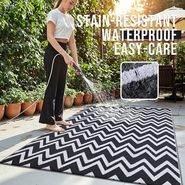 RUGSREAL Outdoor Rug 5x8 ft Waterproof Reversible Chevron Mat, Black & White